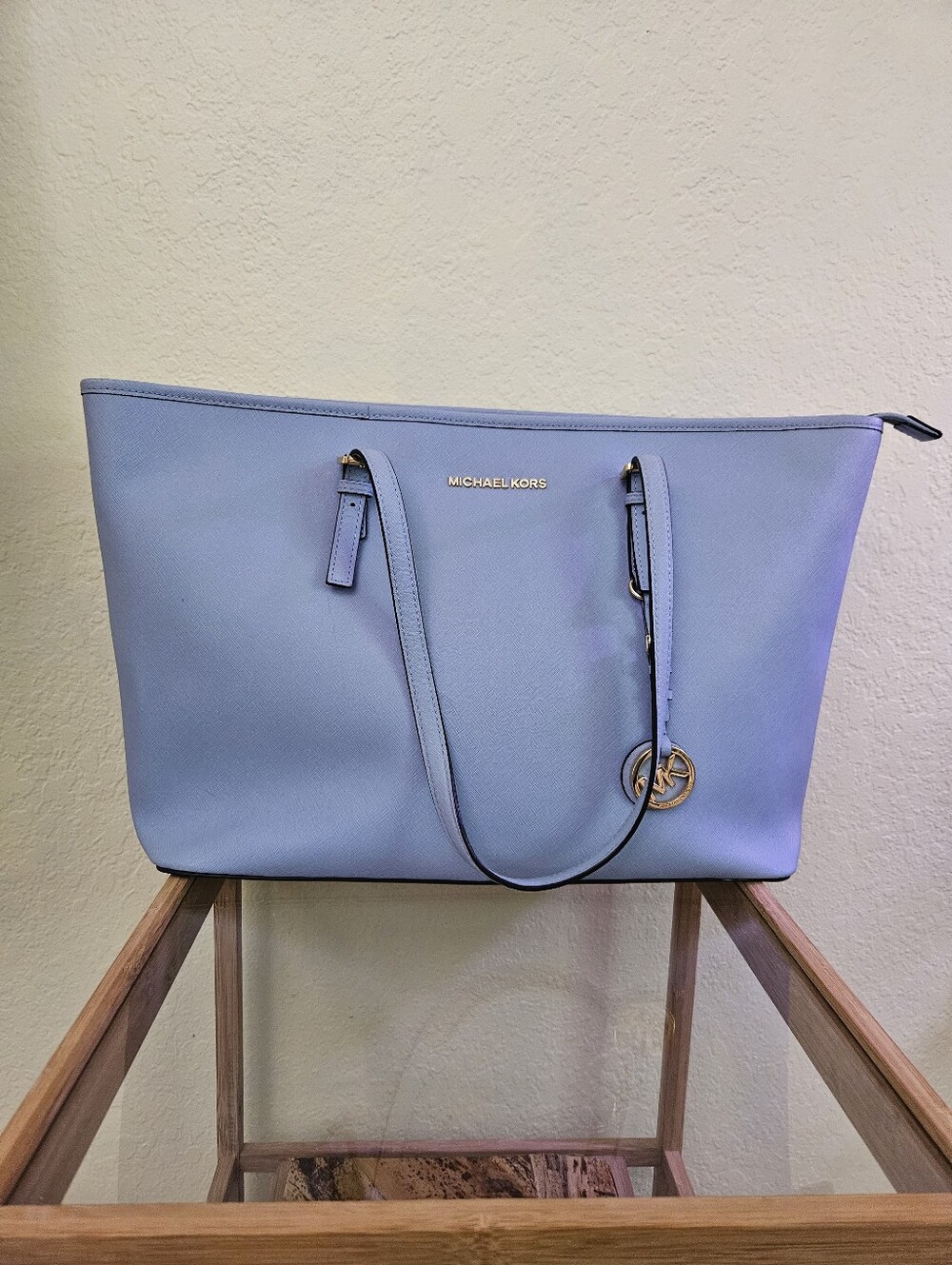 Michael Kors Powder Blue Leather Tote with Gold Hardware - Picture 2 of 16